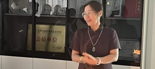 последние новости компании о Wuxi-High-Mountain. Мы отмечаем особый день рождения в нашей команде операций.